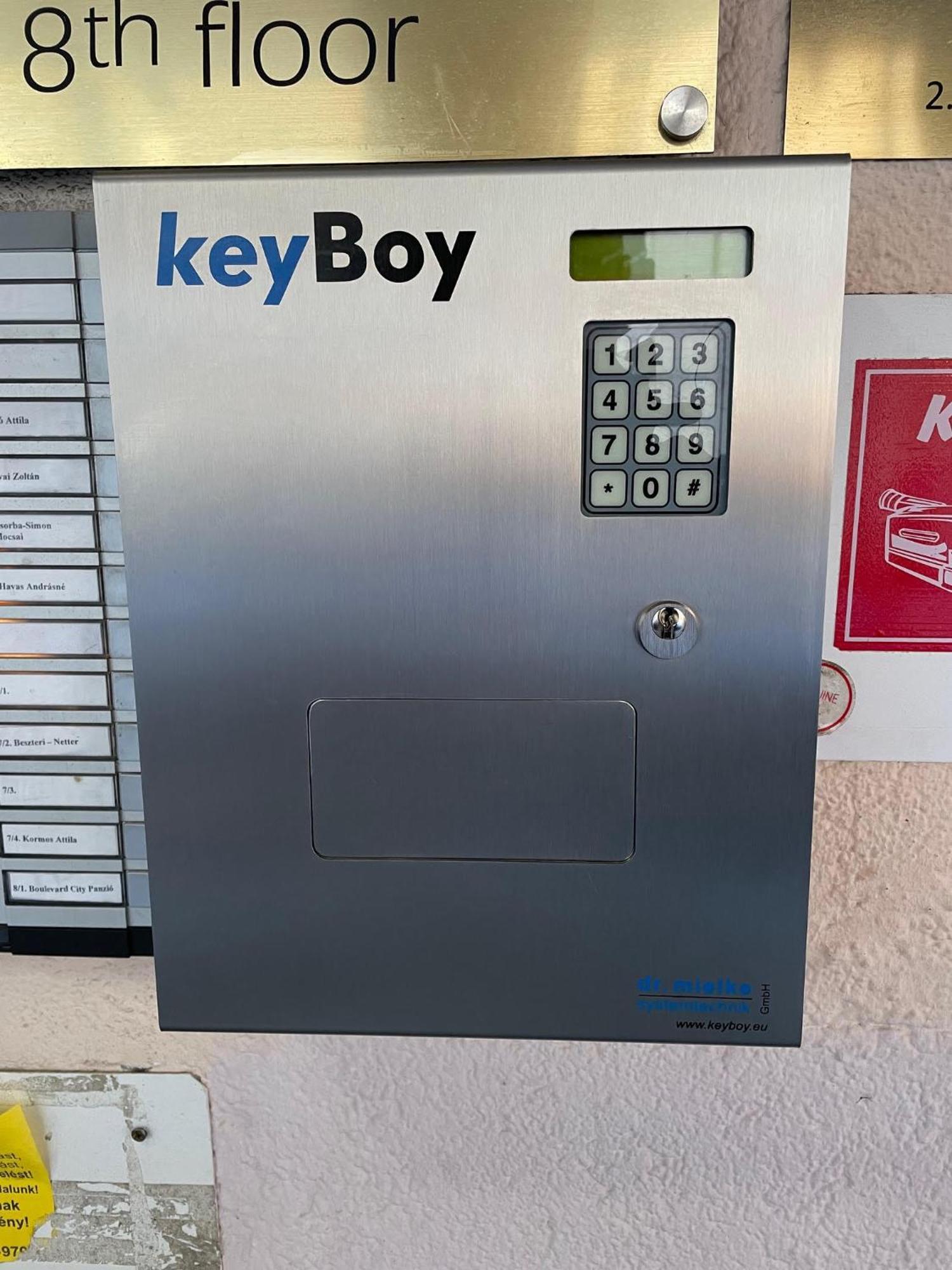 Penzión pre hostí Boulevard Panzio - Self Check-in